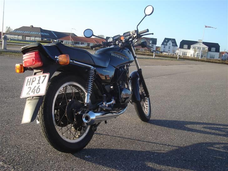 Honda cb 250 rs billede 3