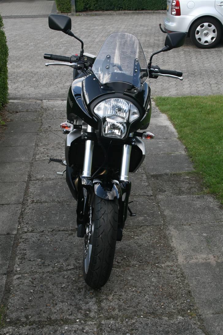 Kawasaki Versys 650 ABS - Forlygten kunne jeg ikke lide fra starten, men nu synes jeg den er meget cool... billede 2