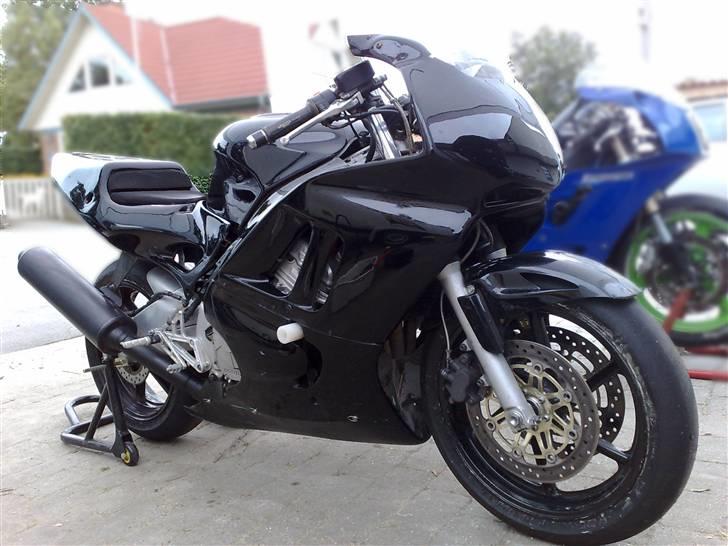 Honda CBR 600 F3 (Baneracer) SOLGT billede 1