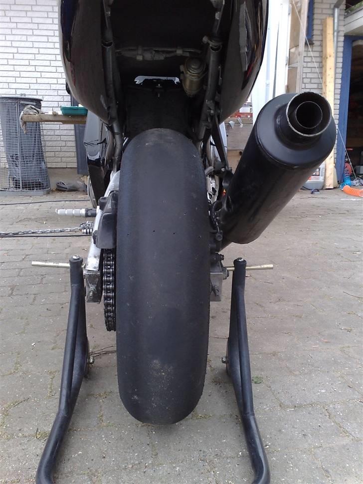 Honda CBR 600 F3 (Baneracer) SOLGT billede 3