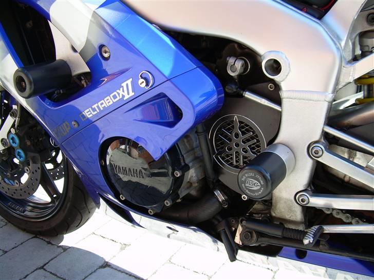 Yamaha R1 Solgt billede 14