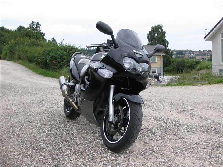 Suzuki gsx 750f SOLGT - sådan ser den ud i dag billede 3