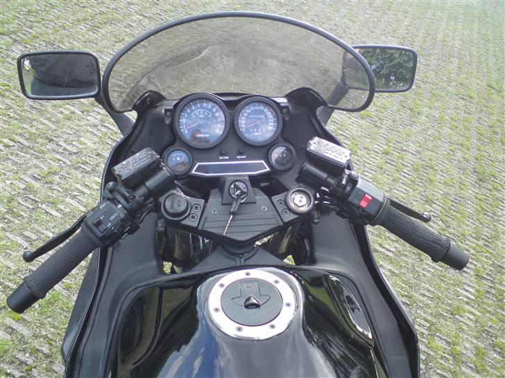 Kawasaki GPZ 1000 RX billede 10