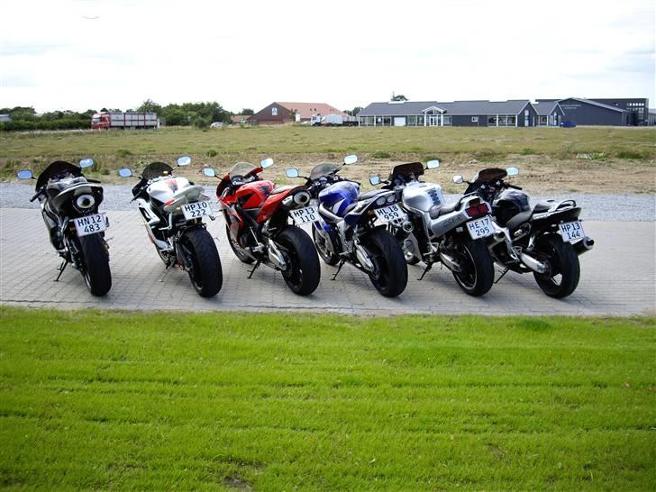 Yamaha YZF-R6 SOLGT - Så er gutternes cykler samlet billede 18