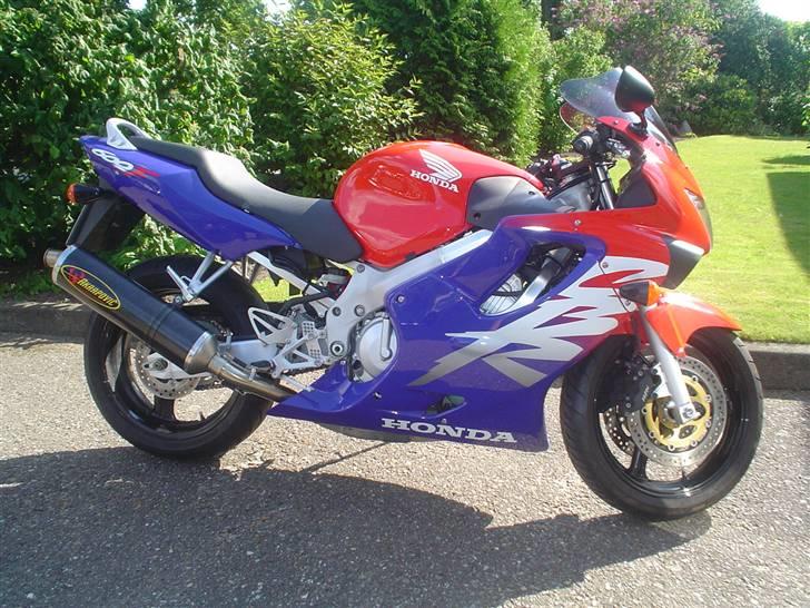 Honda CBR 600 F4 SOLGT billede 1