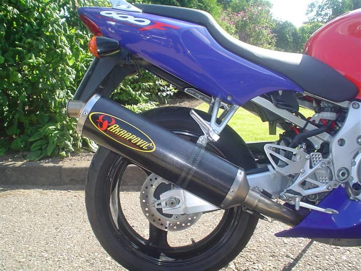 Honda CBR 600 F4 SOLGT billede 2