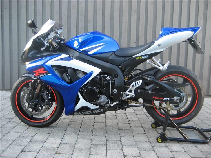 Suzuki Gsx-R 750 K7 "Hot bodies" billede 2