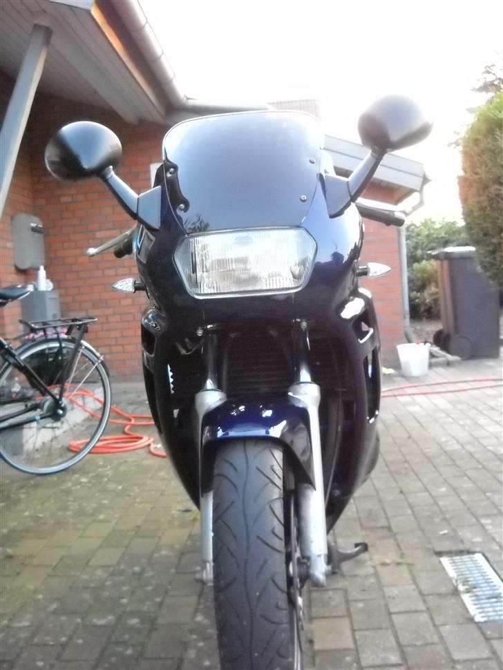 Suzuki GSX 600F billede 4
