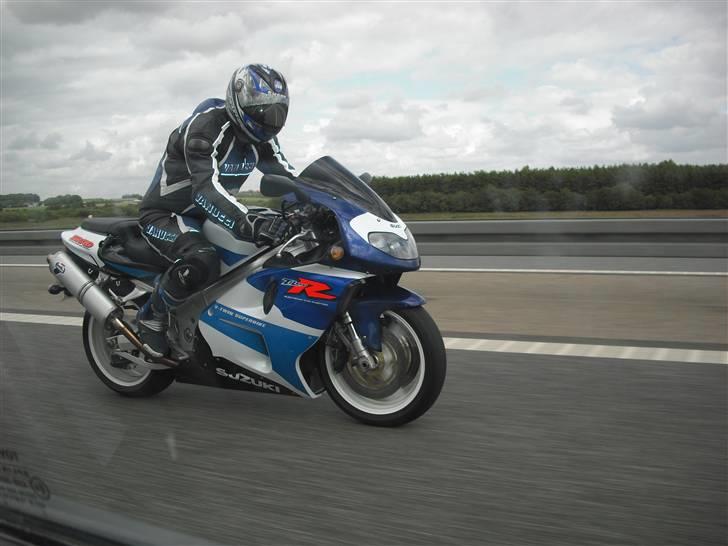 Suzuki TL 1000 R billede 1