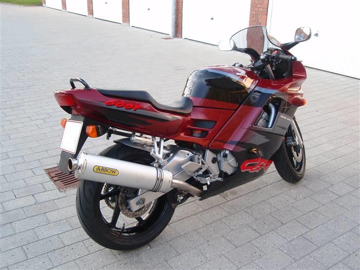 Honda CBR 600F billede 3