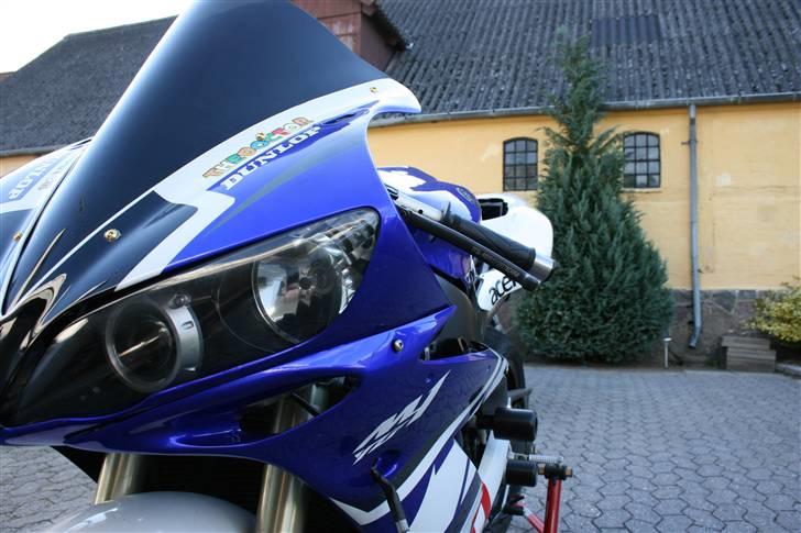 Yamaha R1 FIAT Replica billede 4