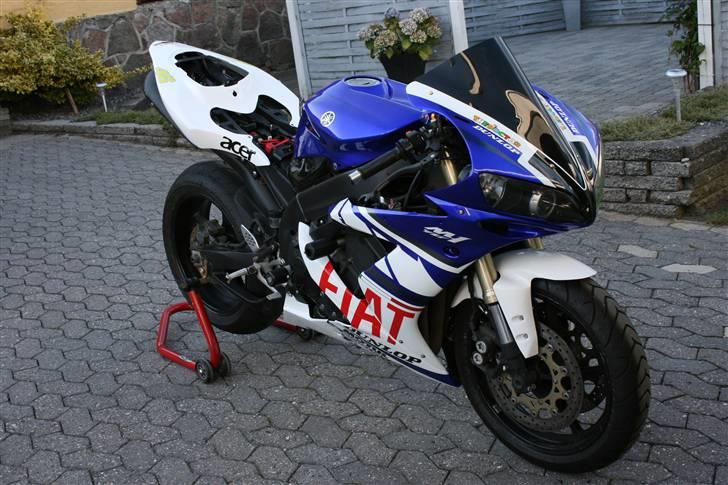 Yamaha R1 FIAT Replica billede 7