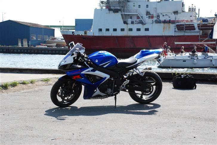 Suzuki GSX-R 750 solgt billede 3