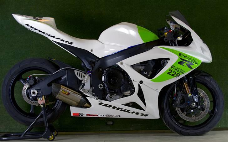 Suzuki GSXR 750 Baneged -Solgt- billede 9