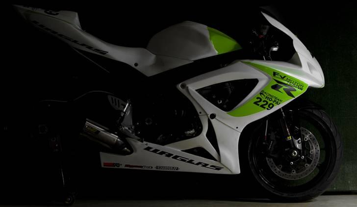 Suzuki GSXR 750 Baneged -Solgt- billede 10