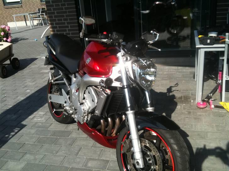 Yamaha FZ 6-N - SOLGT - Et oversigtsbillede efter montering af nye dele - sommer 2010 billede 1