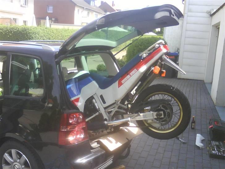 Honda XRV 650 AT - Solgt - - Ja den kan godt komme ind i en Touran billede 4