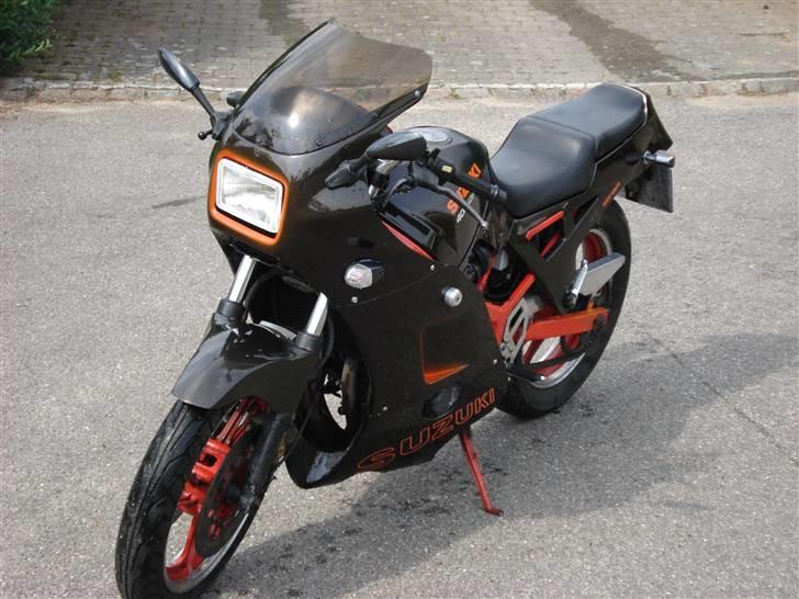 Suzuki GSX 400x "TILSALG" billede 1