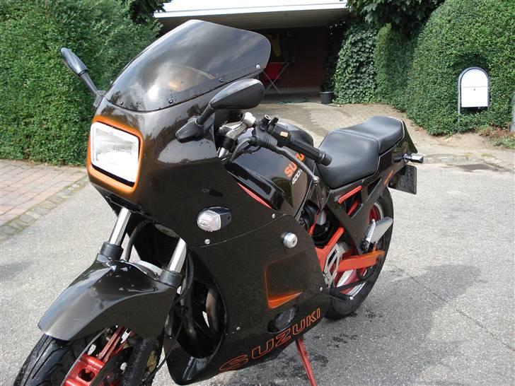 Suzuki GSX 400x "TILSALG" billede 7