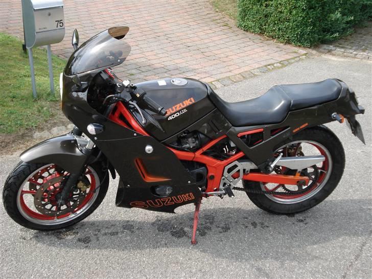 Suzuki GSX 400x "TILSALG" billede 8