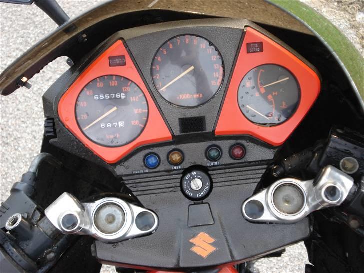 Suzuki GSX 400x "TILSALG" billede 11