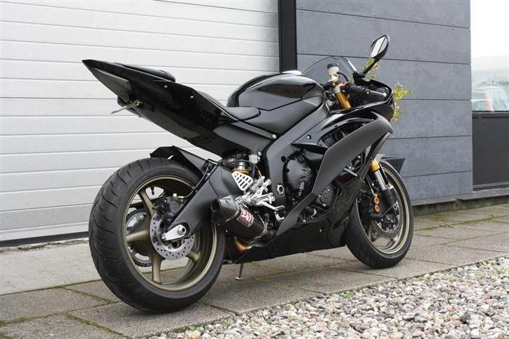 Yamaha R6 "BLACK/GOLD" billede 2