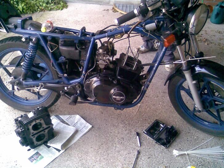 Suzuki GSX 400E - Solgt billede 3