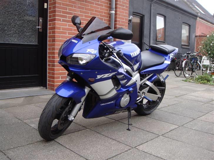 Yamaha R6 SOLGT! billede 1