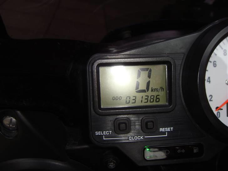 Yamaha R6 SOLGT! billede 3