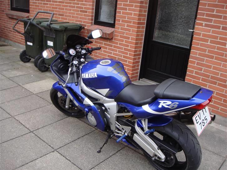 Yamaha R6 SOLGT! billede 4