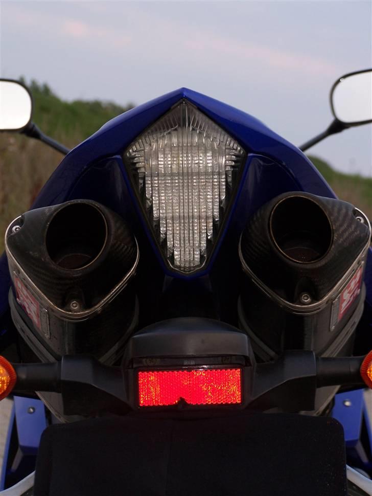 Yamaha yzf r1 billede 9