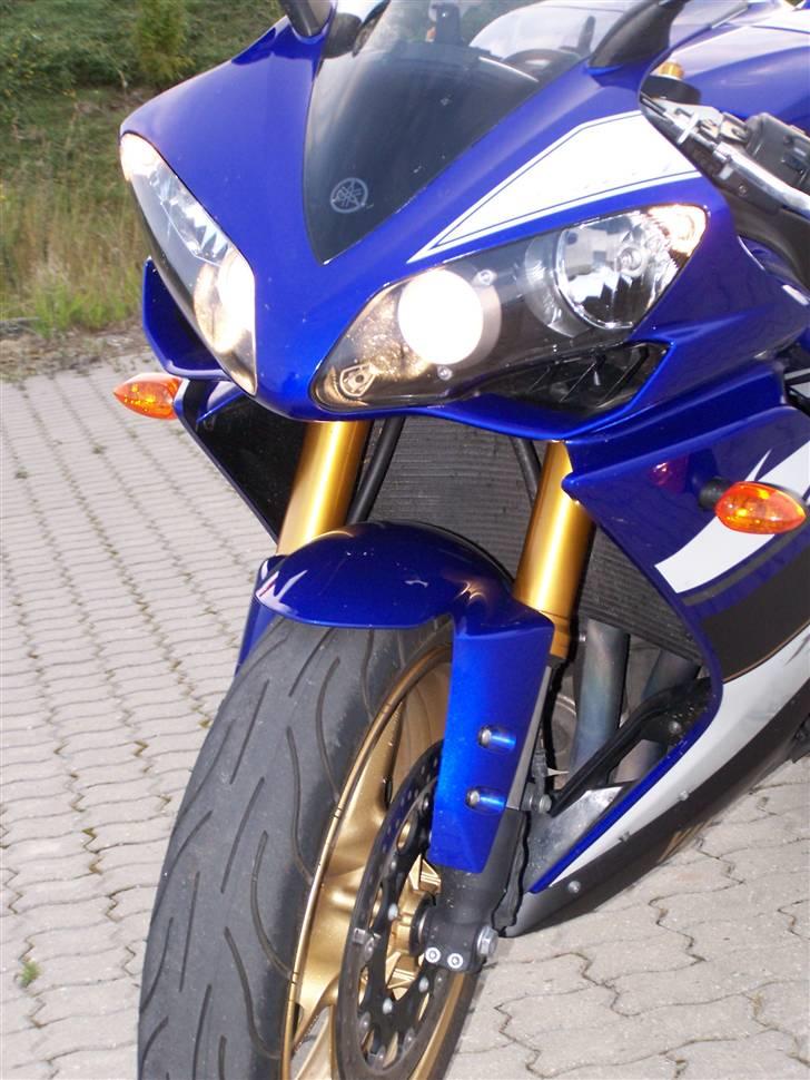 Yamaha yzf r1 billede 11