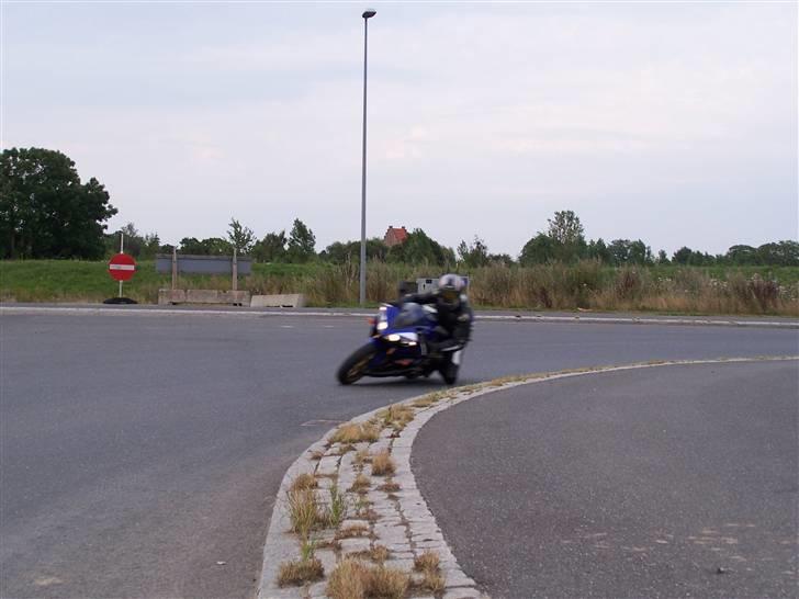 Yamaha yzf r1 billede 12