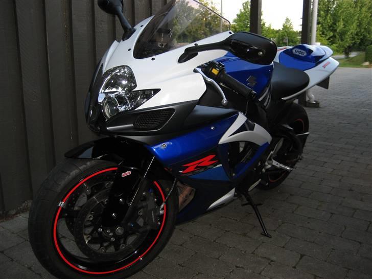 Suzuki Gsx-R 750 K7 "Hot bodies" - bad ass....efter en god aften tur. billede 14