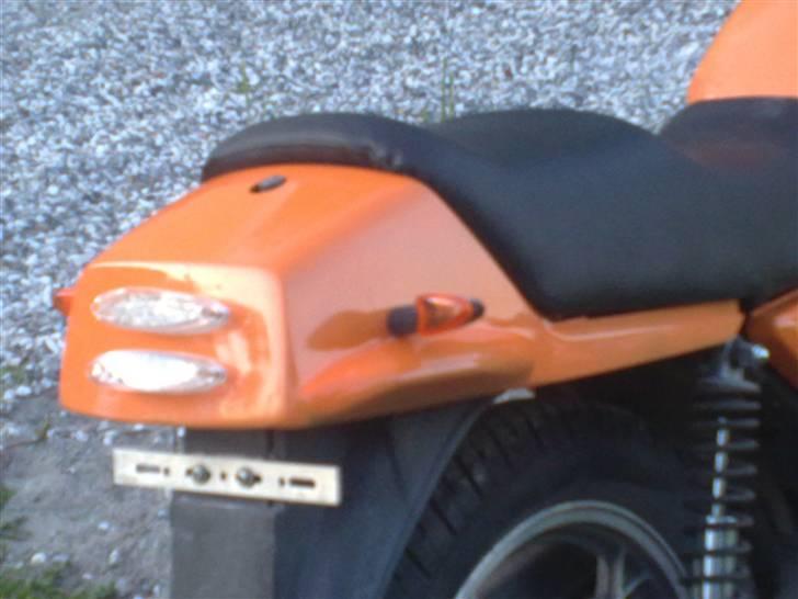 Suzuki gsx400f kantana soldt billede 6