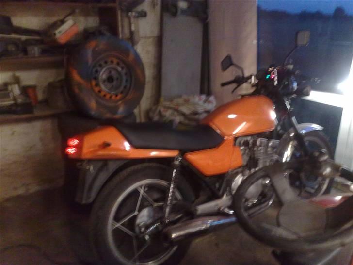 Suzuki gsx400f kantana soldt billede 8