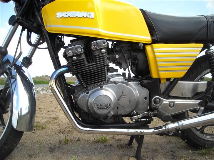 Suzuki GSX 400 billede 3