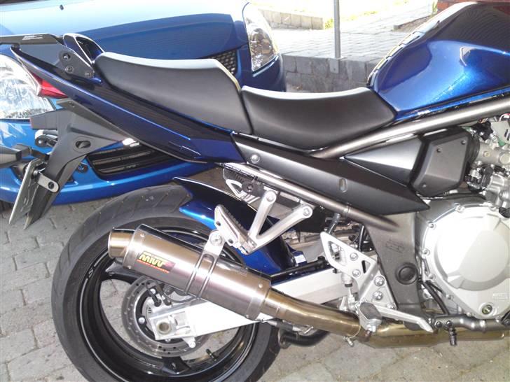 Suzuki GSF1250SA - Så kom der en mindre MIVV GP potte på.. lyden er lækker!! billede 7