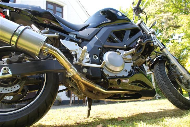 Suzuki SV650N *Solgt* billede 4