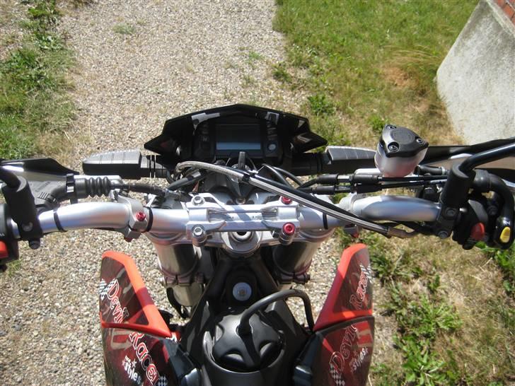 Aprilia SXV 550 (solgt) billede 17