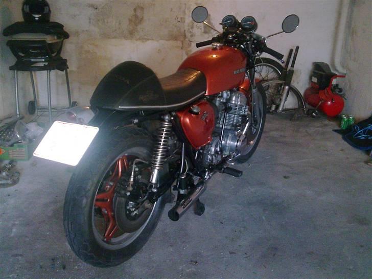 Honda CB 750 (836) Cafe Racer - ny bagskærm og lygte billede 2
