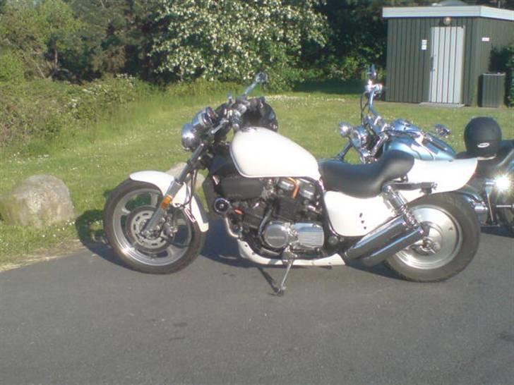 Honda magna 700 billede 1