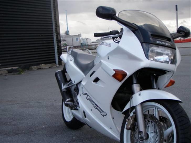 Honda VFR750 F billede 3