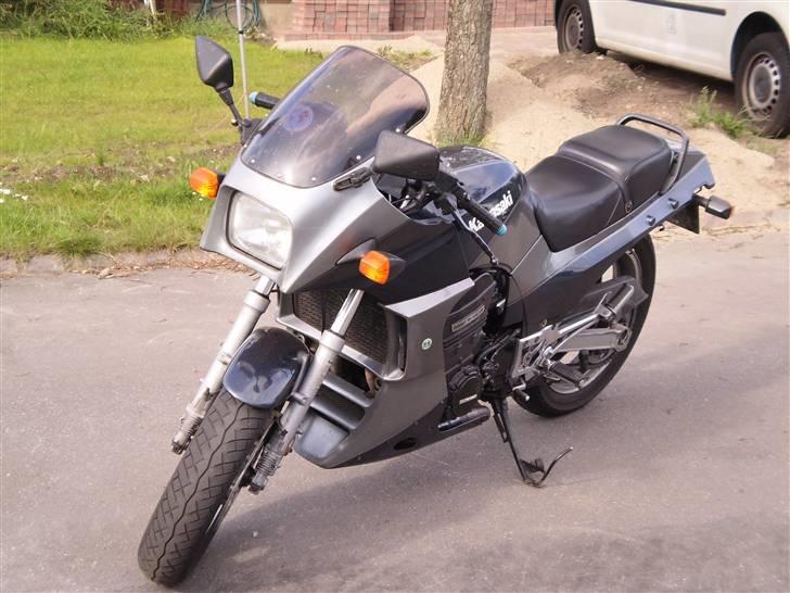 Kawasaki gpz900r (solgt) billede 3