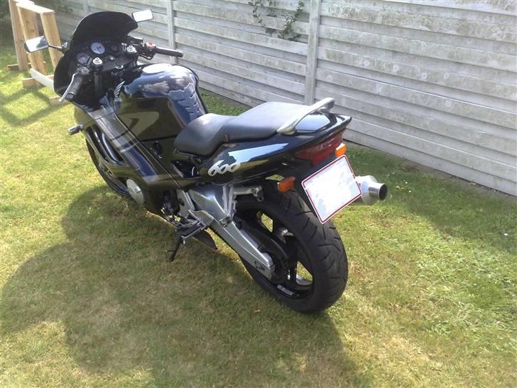 Honda CBR 600 F3 billede 3