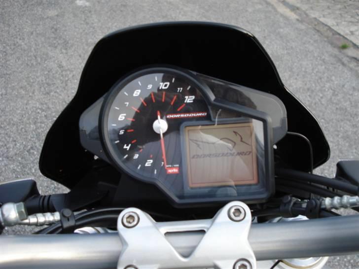 Aprilia Dorsoduro billede 6