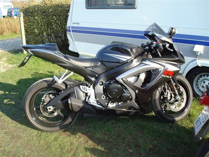 Suzuki GSXR 750 billede 1