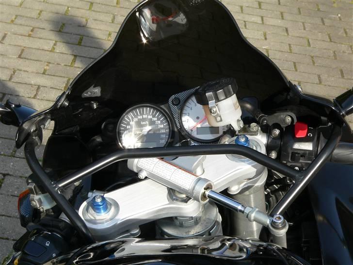 Suzuki TL1000R Solgt billede 16