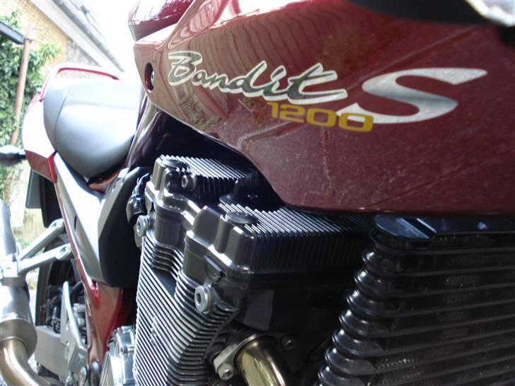 Suzuki GSF1200SA BANDIT (solgt) billede 4