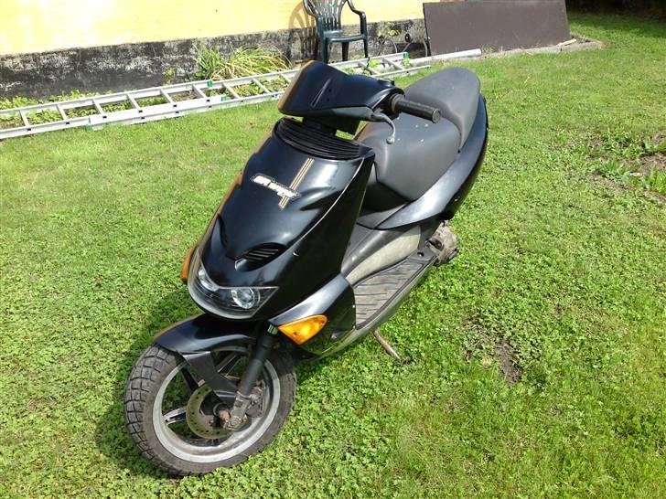 Aprilia sr 125 billede 1